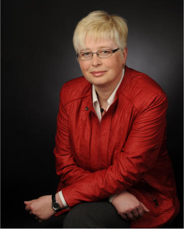 Add your one line caption using the Image tab of the Web Properties dialog